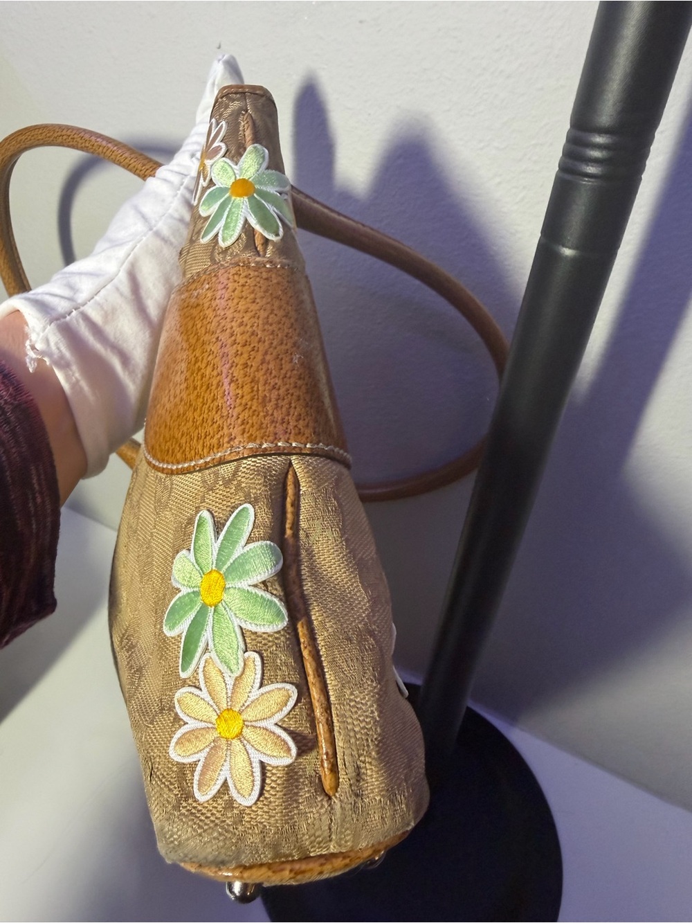 Gucci Beige Brown GG Canvas with aftermarket Floral Appliqué Shoulder Bag w COA - Picture 6 of 16